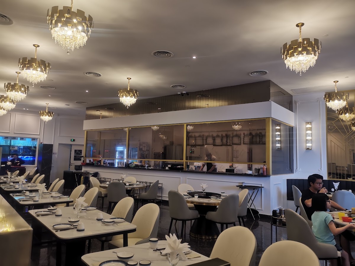 LS Seafood Restaurant · 餐厅 · Sunway Iskandar